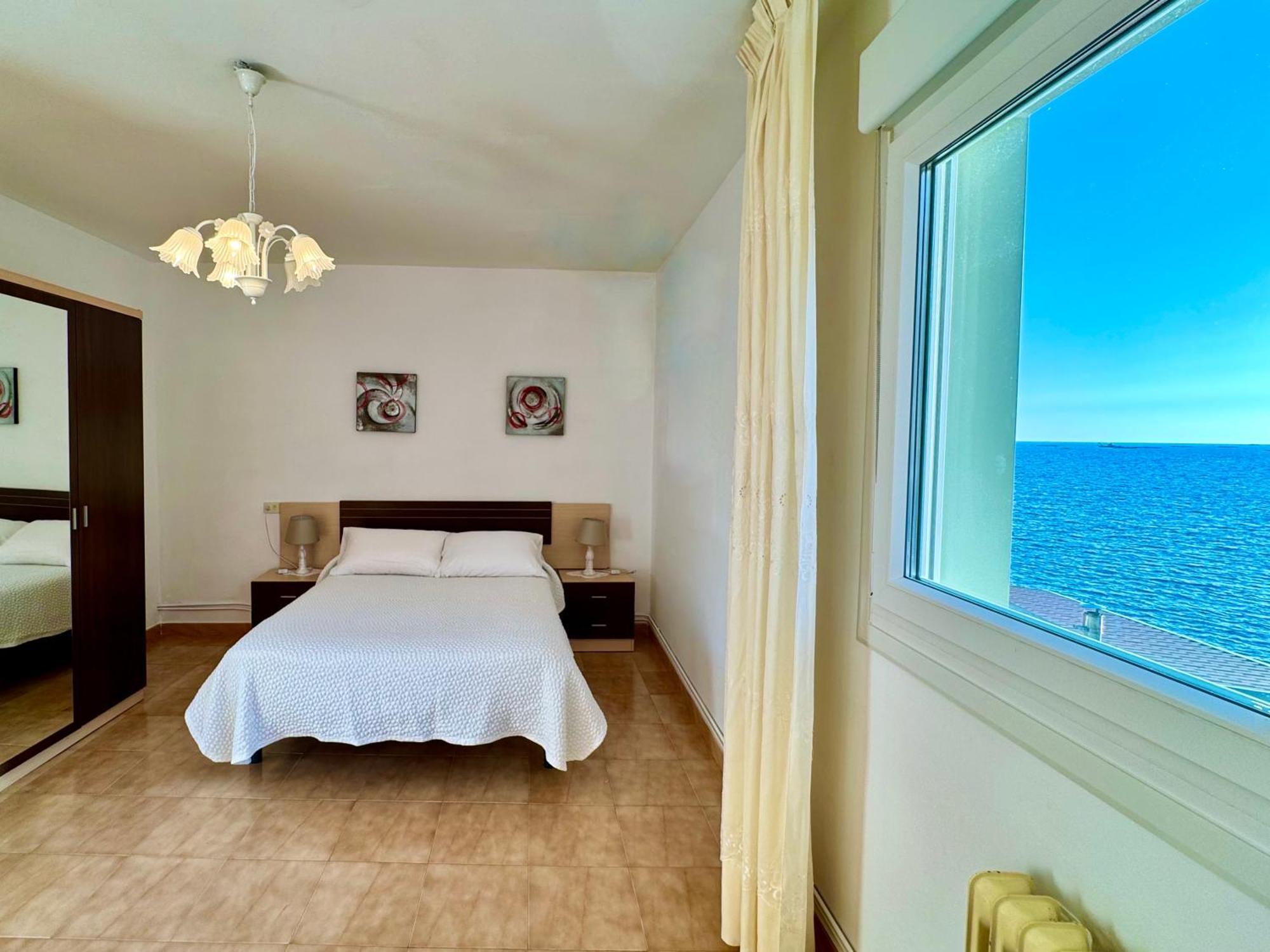 Apartamento Paseo Maritimo-A Illa De Arousa מראה חיצוני תמונה